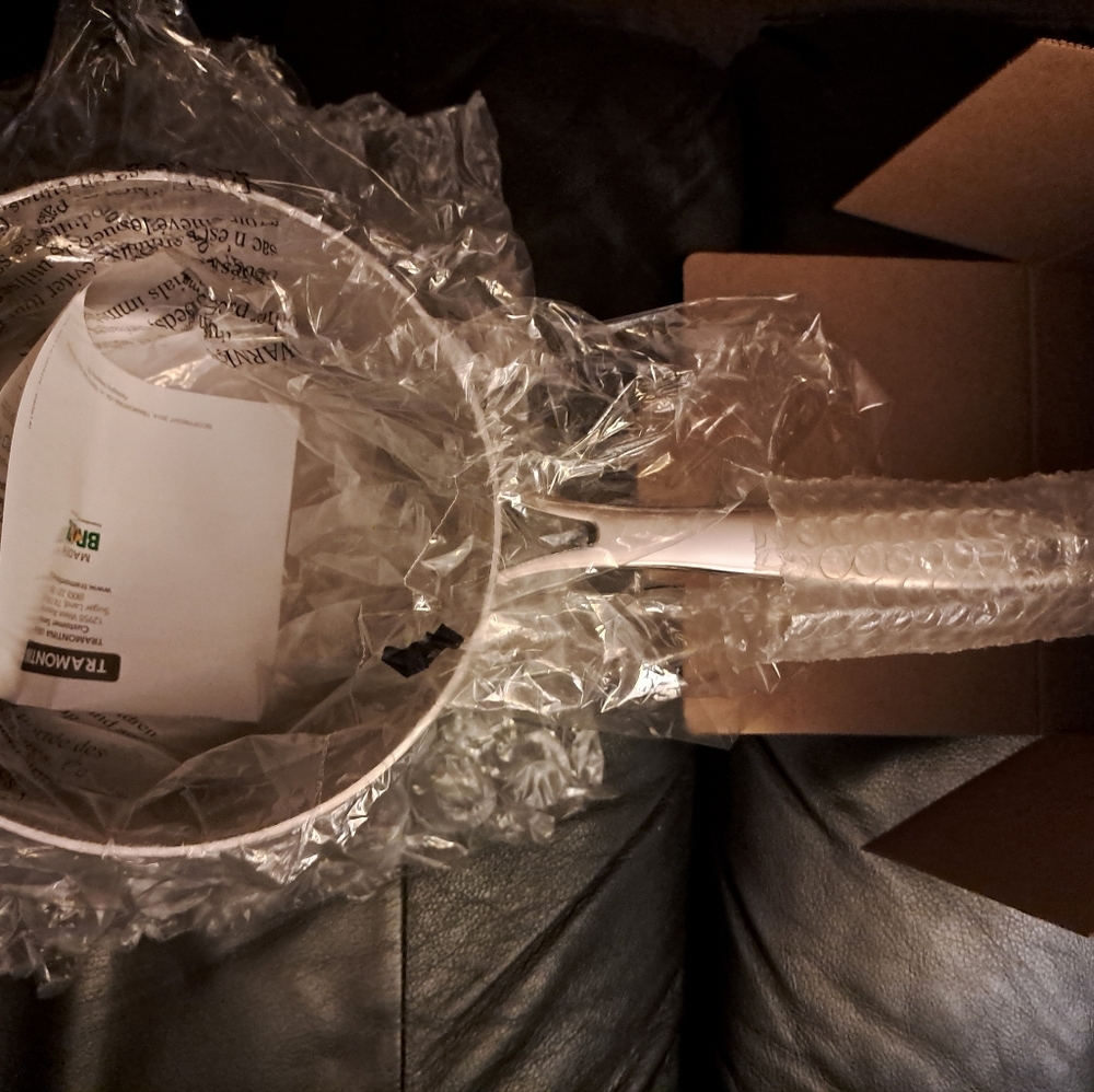 2 QT TRAMONTINA POT PAN Stainless Steel NEW IN FACTORY BOX, Light 3.12 pounds.